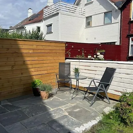 Apartment Sentrumsnaer I Stavanger